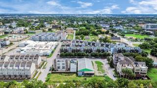 2712 Street Emanuel Street Houston TX 77004