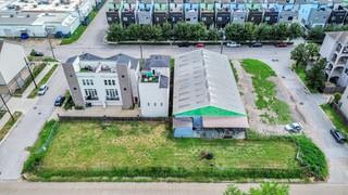 2712 Street Emanuel Street Houston TX 77004