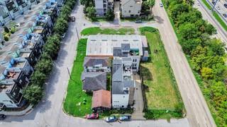 2712 Street Emanuel Street Houston TX 77004