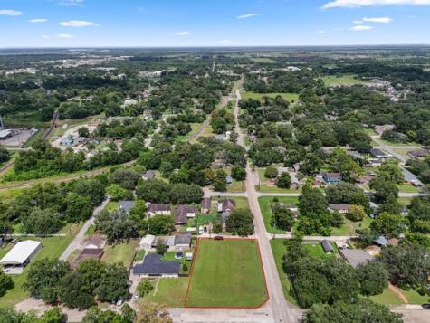 Avenue I S Matthew Corner S Bay City TX 77414