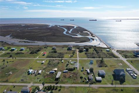 1808 Front Avenue Port Bolivar TX 77650