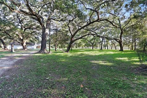 116 Balsam Street Lake Jackson TX 77566