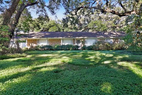 116 Balsam Street Lake Jackson TX 77566