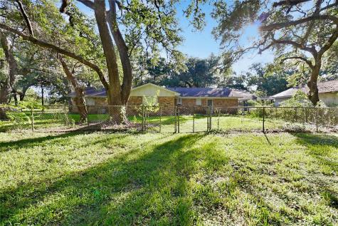 116 Balsam Street Lake Jackson TX 77566