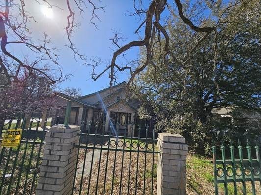 302 W 23rd Street Houston TX 77008
