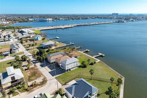 1120 64th Street Galveston TX 77551