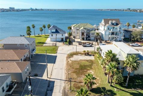 1120 64th Street Galveston TX 77551