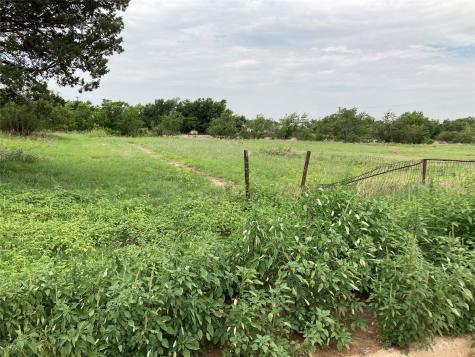 1479 Holman Road Road Burkburnett TX 76354