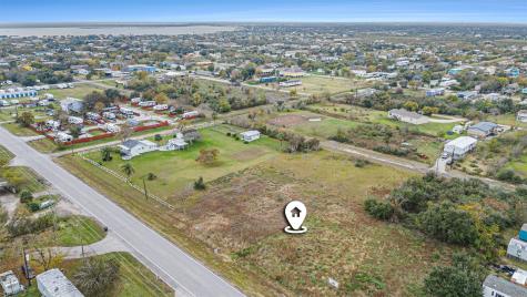 000 9th Street San Leon TX 77539