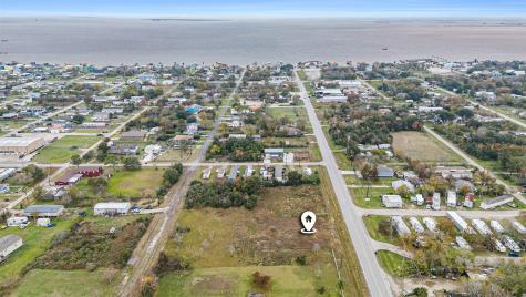 000 9th Street San Leon TX 77539