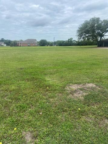 3801 Heatherglen Street Bay City TX 77414