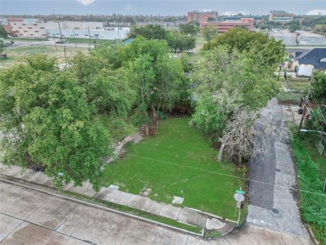 3350 Holman Street Houston TX 77004