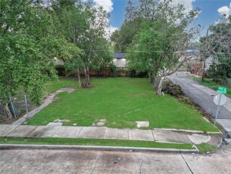 3350 Holman Street Houston TX 77004