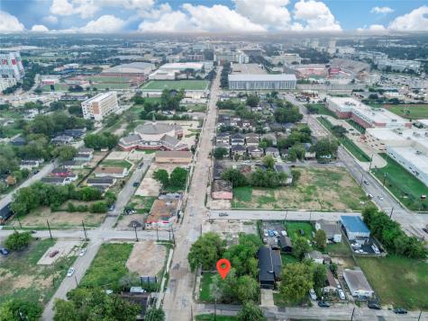 3350 Holman Street Houston TX 77004