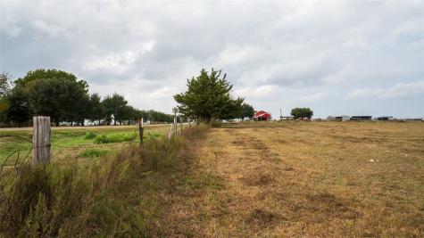 4646 Fm 2679 Road Burton TX 77835