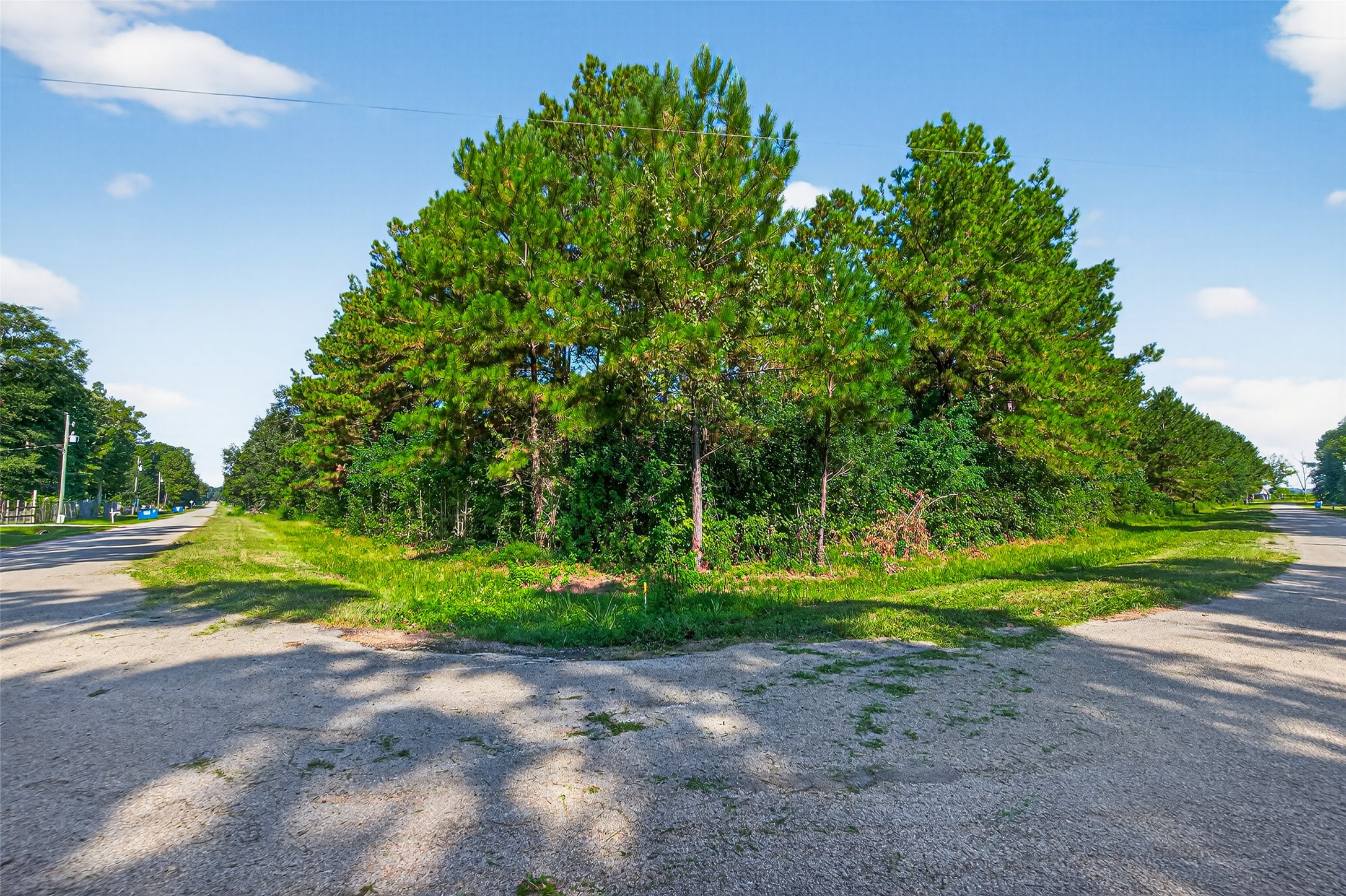 1366 County Road 3434 Cleveland TX 77327