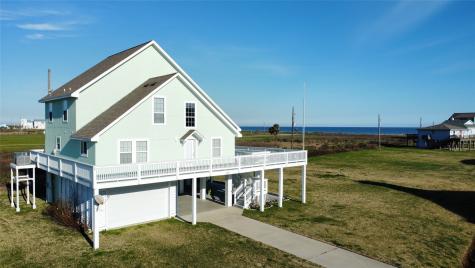1109 Guppy Crystal Beach TX 77650