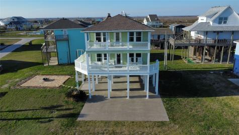 1109 Guppy Crystal Beach TX 77650