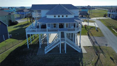 1109 Guppy Crystal Beach TX 77650