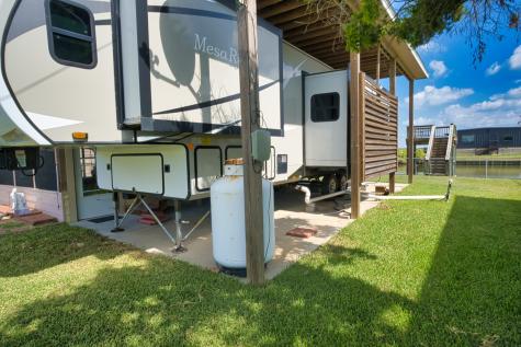 867 County Road 299 Sargent TX 77414