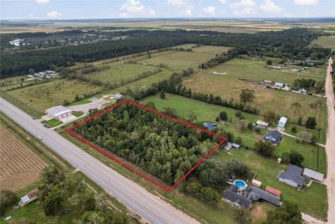 9715 Highway 321 Highway N Dayton TX 77535