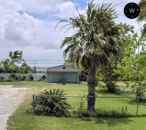 2111 W Osage Drive Baytown TX 77523