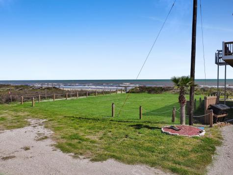 772 Bolivar Dunes Boulevard Gilchrist TX 77617