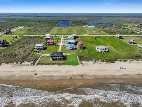 772 Bolivar Dunes Boulevard Gilchrist TX 77617