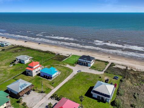 772 Bolivar Dunes Boulevard Gilchrist TX 77617