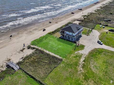 772 Bolivar Dunes Boulevard Gilchrist TX 77617
