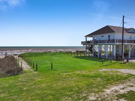 772 Bolivar Dunes Boulevard Gilchrist TX 77617