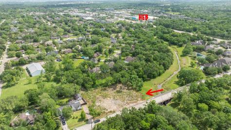 1405 Greenbriar Drive Friendswood TX 77546