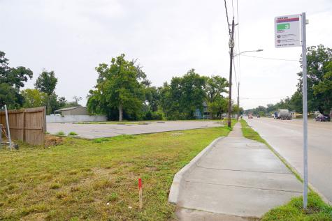 972 W Little York Road Road NW Houston TX 77088