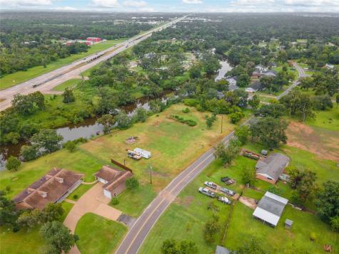 315 Edgewater Street Clute TX 77531