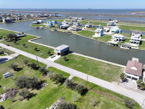2009 Nelson Street Port Bolivar TX 77650