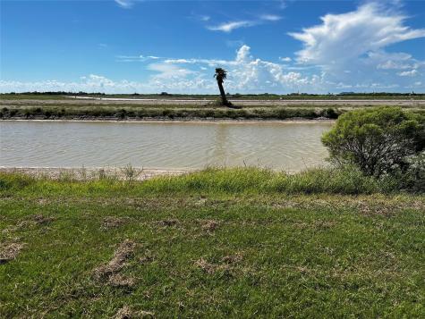 2952 Palacios Bay Drive Palacios TX 77465