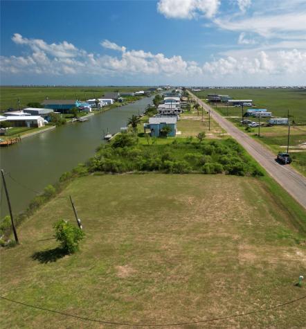 131 County Road 299 Heron N Sargent TX 77414