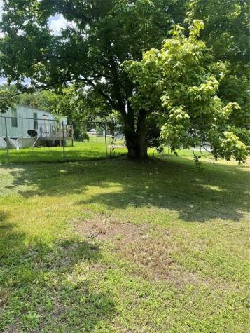 923 Avenue C Huntsville TX 77320