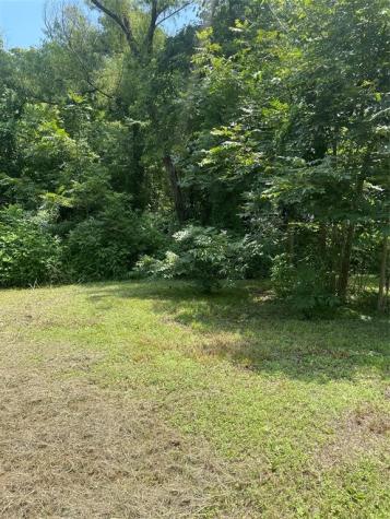 923 Avenue C Huntsville TX 77320