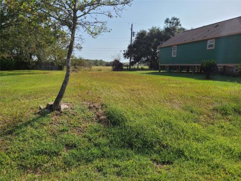 6715 Hawthorne Hitchcock TX 77563