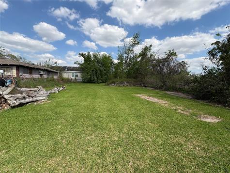 6020 Wipprecht Street Houston TX 77026