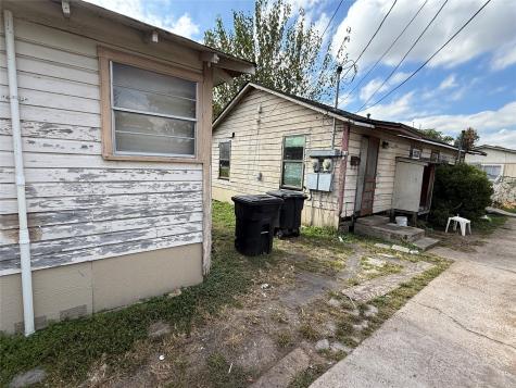 4011, 4017 Terry Street Houston TX 77009
