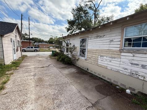 4011, 4017 Terry Street Houston TX 77009