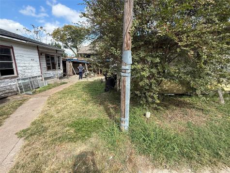 4011, 4017 Terry Street Houston TX 77009