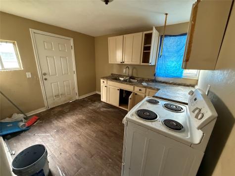 4011, 4017 Terry Street Houston TX 77009