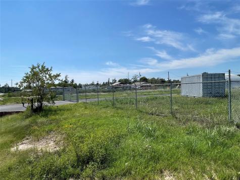 275 County Road 5022 Cleveland TX 77327
