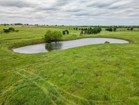 1716 Cr 469 Coupland TX 78615