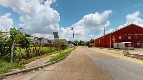 4202 Billingsley Street Houston TX 77009