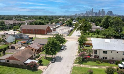 4202 Billingsley Street Houston TX 77009