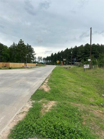 1760 Road 5018 Cleveland TX 77327